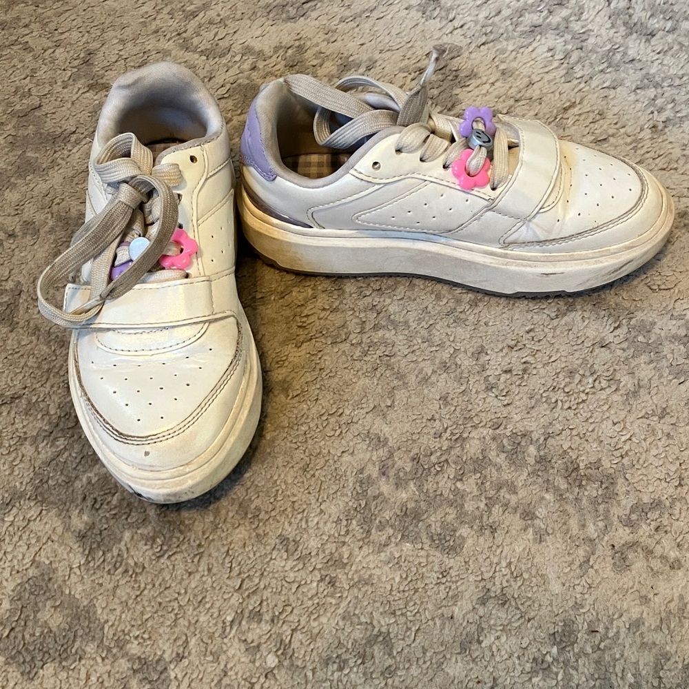 JUSTICE SPORT Kid’s Cream and Purple Casual Sneakers 13